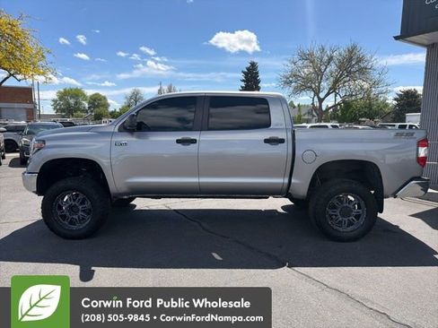 Used 2014 Toyota Tundra SR5 w/ SR5 Upgrade Package AWD/4WD image 8