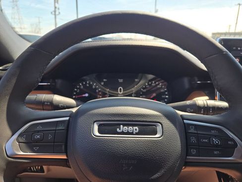 Certified 2023 Jeep Compass Limited AWD/4WD image 35