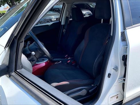Used 2016 Nissan Juke SV w/ Technology Package FWD image 33