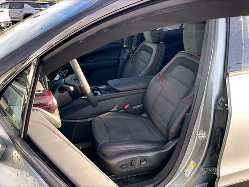 New 2026 Chevrolet Blazer EV RS image 9