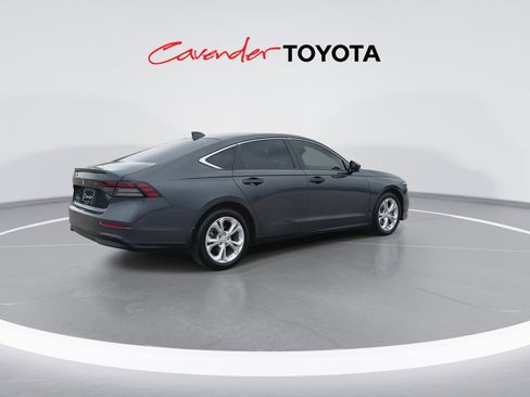 Used 2025 Honda Accord LX image 8