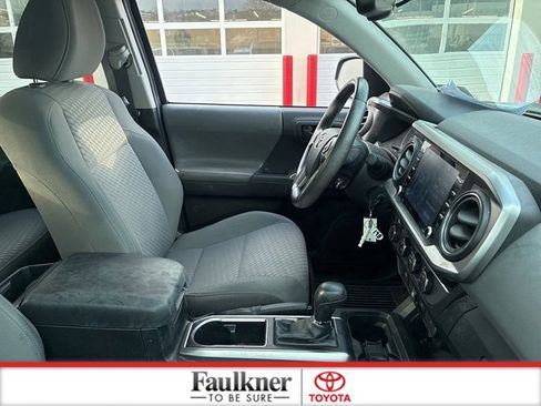 Certified 2022 Toyota Tacoma SR5 image 21