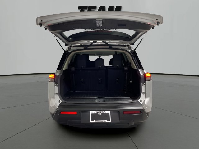 Used 2024 Nissan Pathfinder SV w/ Cargo Package AWD/4WD image 6