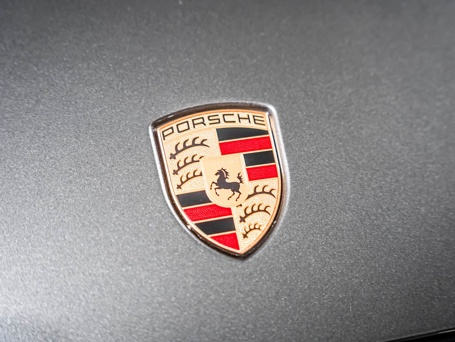 Certified 2024 Porsche Cayenne AWD/4WD image 31