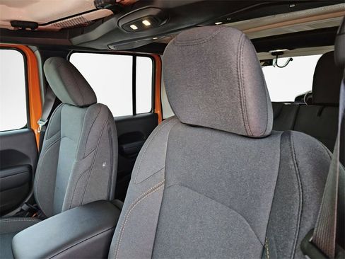 New 2025 Jeep Wrangler Sport S image 31