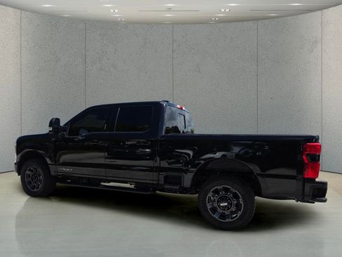 Used 2023 Ford F350 Lariat w/ Lariat Ultimate Package AWD/4WD image 5