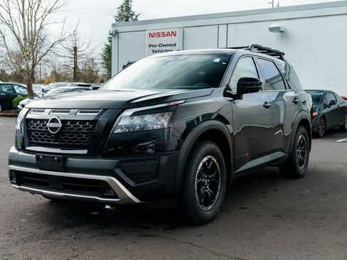 New 2025 Nissan Pathfinder Rock Creek image 3