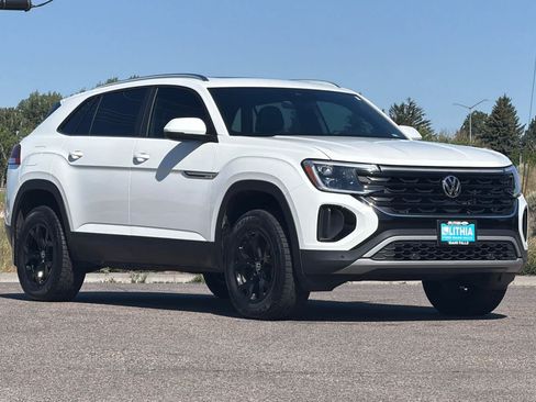 Used 2024 Volkswagen Atlas Cross Sport SE w/ Panoramic Sunroof Package AWD/4WD image 9