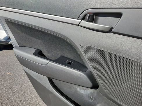 Used 2018 Hyundai Elantra Value Edition image 15