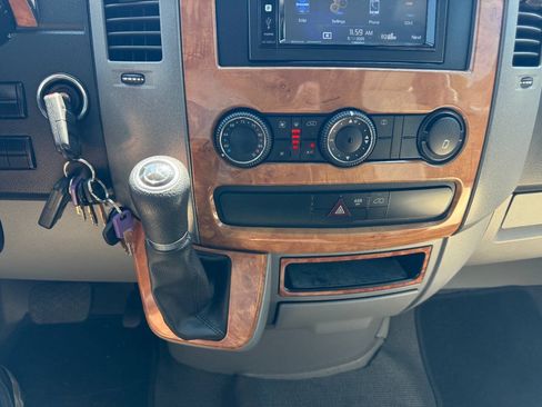 Used 2015 Mercedes-Benz Sprinter 3500 image 15