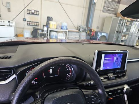 Used 2024 Toyota RAV4 LE AWD/4WD image 22