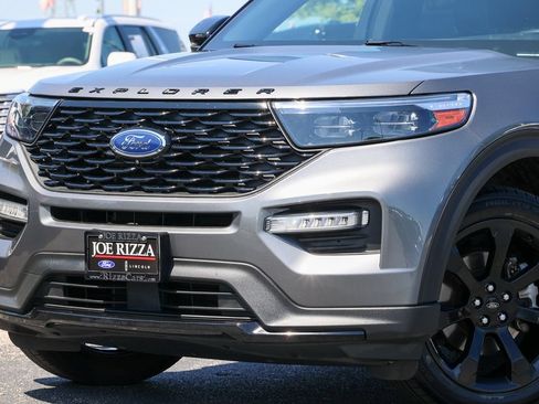 Used 2022 Ford Explorer ST-Line w/ Class IV Trailer Tow Package AWD/4WD image 16