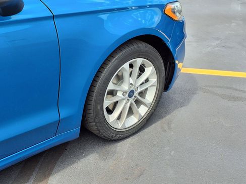 Used 2020 Ford Fusion SE FWD image 25