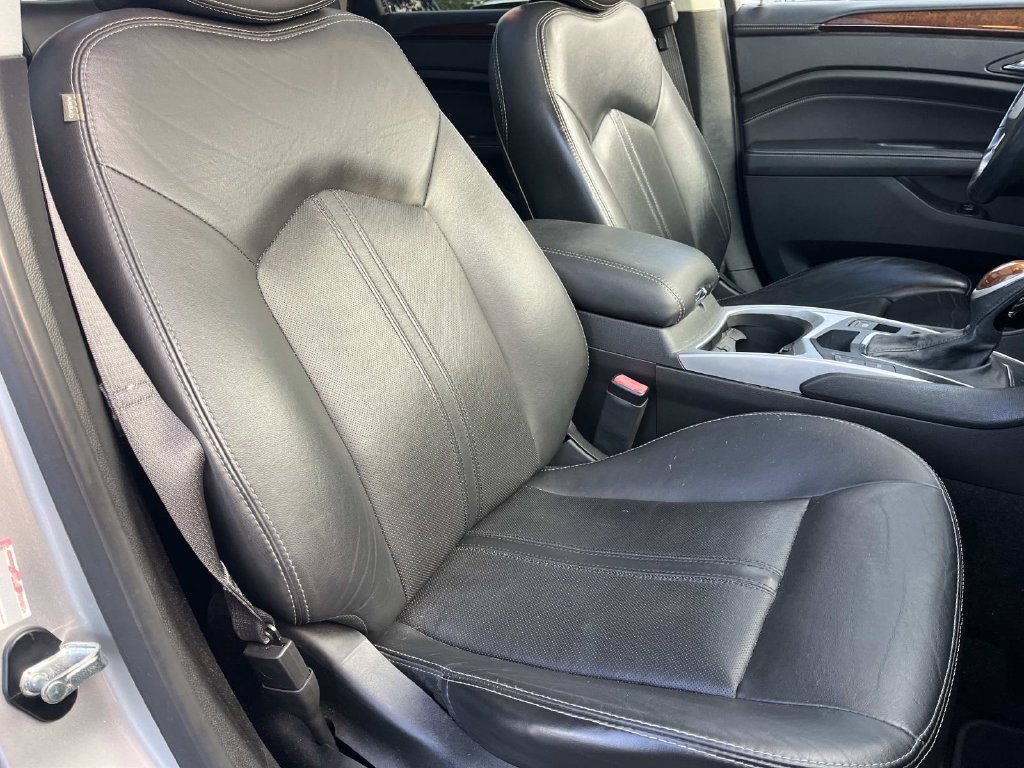 Used 2016 Cadillac SRX Luxury FWD image 28
