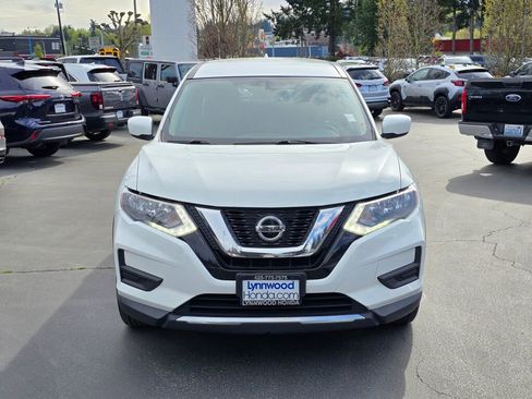 Used 2018 Nissan Rogue S AWD/4WD image 10