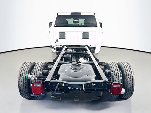 New 2026 RAM 5500 Tradesman AWD/4WD image 6