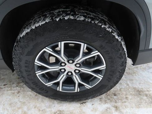 Used 2025 GMC Acadia AT4 w/ Super Cruise Package image 17