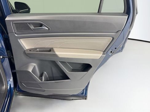 Used 2023 Volkswagen Atlas Cross Sport SE FWD image 25