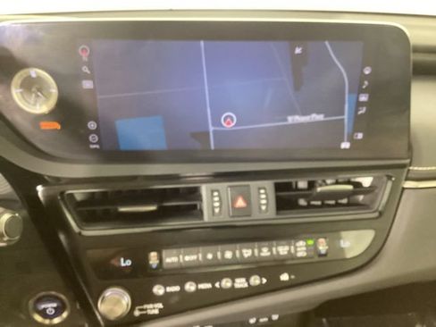 Used 2022 Lexus ES 300h w/ Premium Package FWD image 24