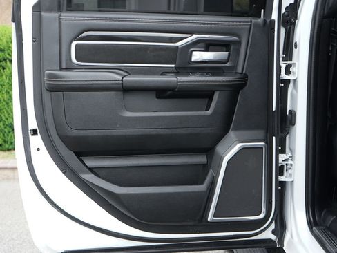 Used 2022 RAM 2500 Laramie AWD/4WD image 39