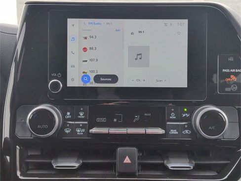 Certified 2023 Toyota Highlander LE image 18