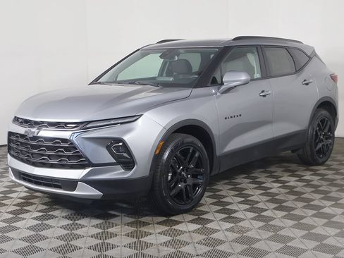 Used 2024 Chevrolet Blazer LT w/ Convenience Package FWD image 7