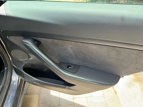 Used 2023 Tesla Model 3 Standard Range image 30