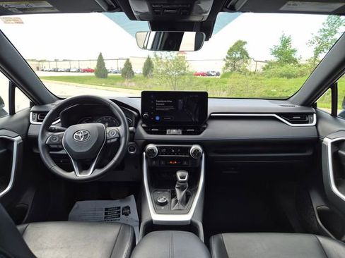 Used 2024 Toyota RAV4 XSE w/ Weather Package AWD/4WD image 39