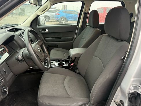 Used 2010 MAZDA Tribute i Sport image 10
