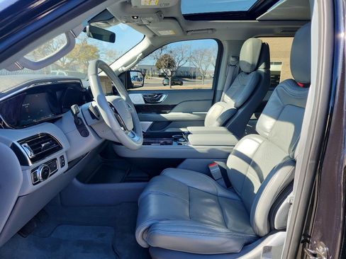 Used 2021 Lincoln Navigator L Reserve image 14