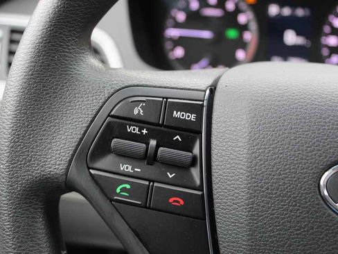 Used 2017 Hyundai Sonata SE image 15