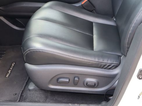 Used 2024 Nissan Murano SV FWD image 14