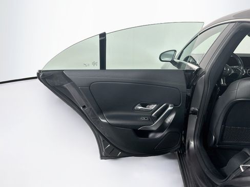 Used 2025 Mercedes-Benz CLA 250 4MATIC image 26