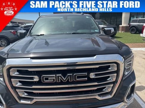 Used 2020 GMC Sierra 1500 SLT image 2