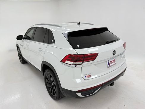 Used 2022 Volkswagen Atlas Cross Sport SE AWD/4WD image 38