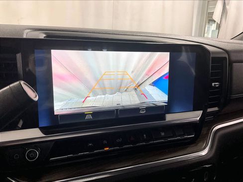 Used 2023 Chevrolet Silverado 1500 LT image 19