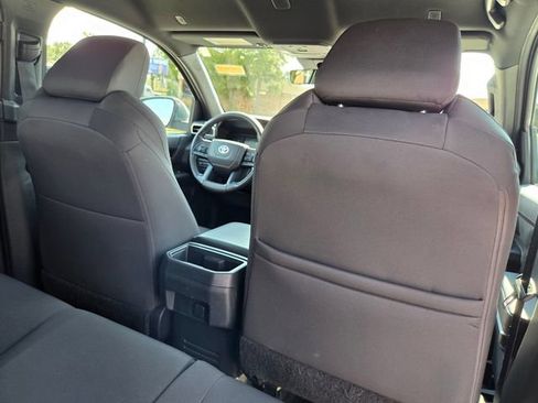 Used 2025 Toyota Tacoma SR5 AWD/4WD image 21