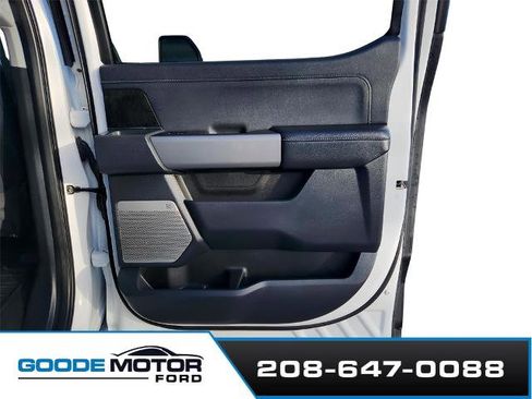 Certified 2023 Ford F250 Lariat w/ Chrome Package image 28