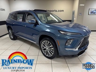 Used 2025 Buick Enclave Avenir w/ LPO, Floor Liner Package