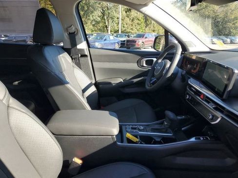 New 2025 Kia Sorento S w/ Panoramic Sunroof Package FWD image 6