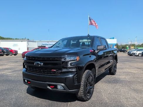 Used 2021 Chevrolet Silverado 1500 LT Trail Boss w/ Convenience Package II AWD/4WD image 1