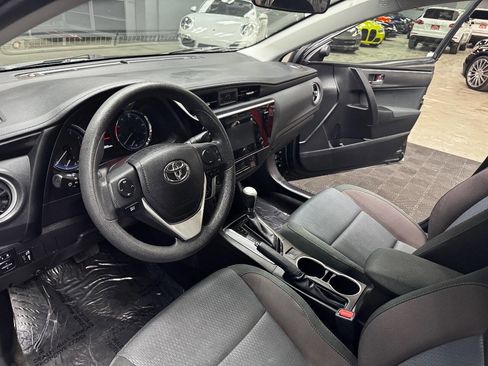 Used 2017 Toyota Corolla LE image 30