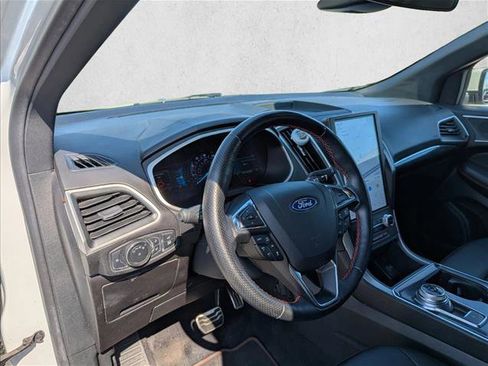Used 2021 Ford Edge ST-Line image 12
