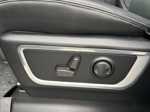 Used 2022 RAM 1500 Laramie image 24