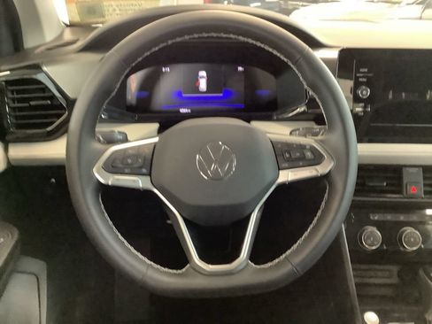 Used 2025 Volkswagen Taos S AWD/4WD image 12