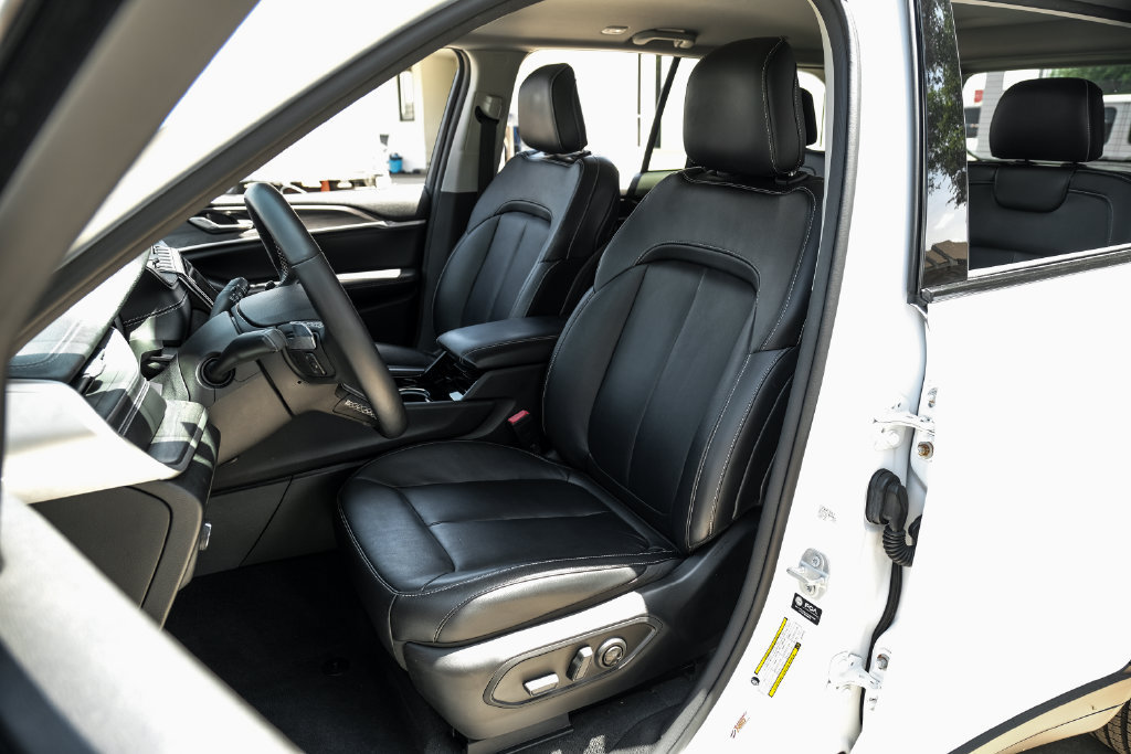 Used 2022 Jeep Grand Cherokee Limited RWD image 8