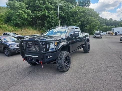 Used 2023 GMC Sierra 2500 Denali w/ Denali Ultimate Package AWD/4WD image 3