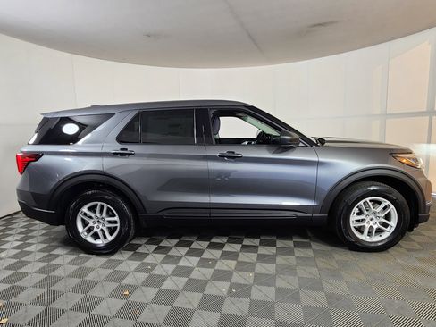New 2026 Ford Explorer Active image 8