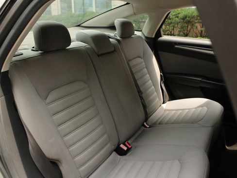 Used 2014 Ford Fusion S FWD image 21