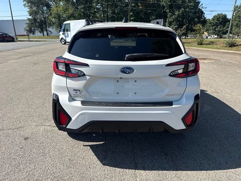 Used 2024 Subaru Crosstrek 2.0i Premium AWD/4WD image 4